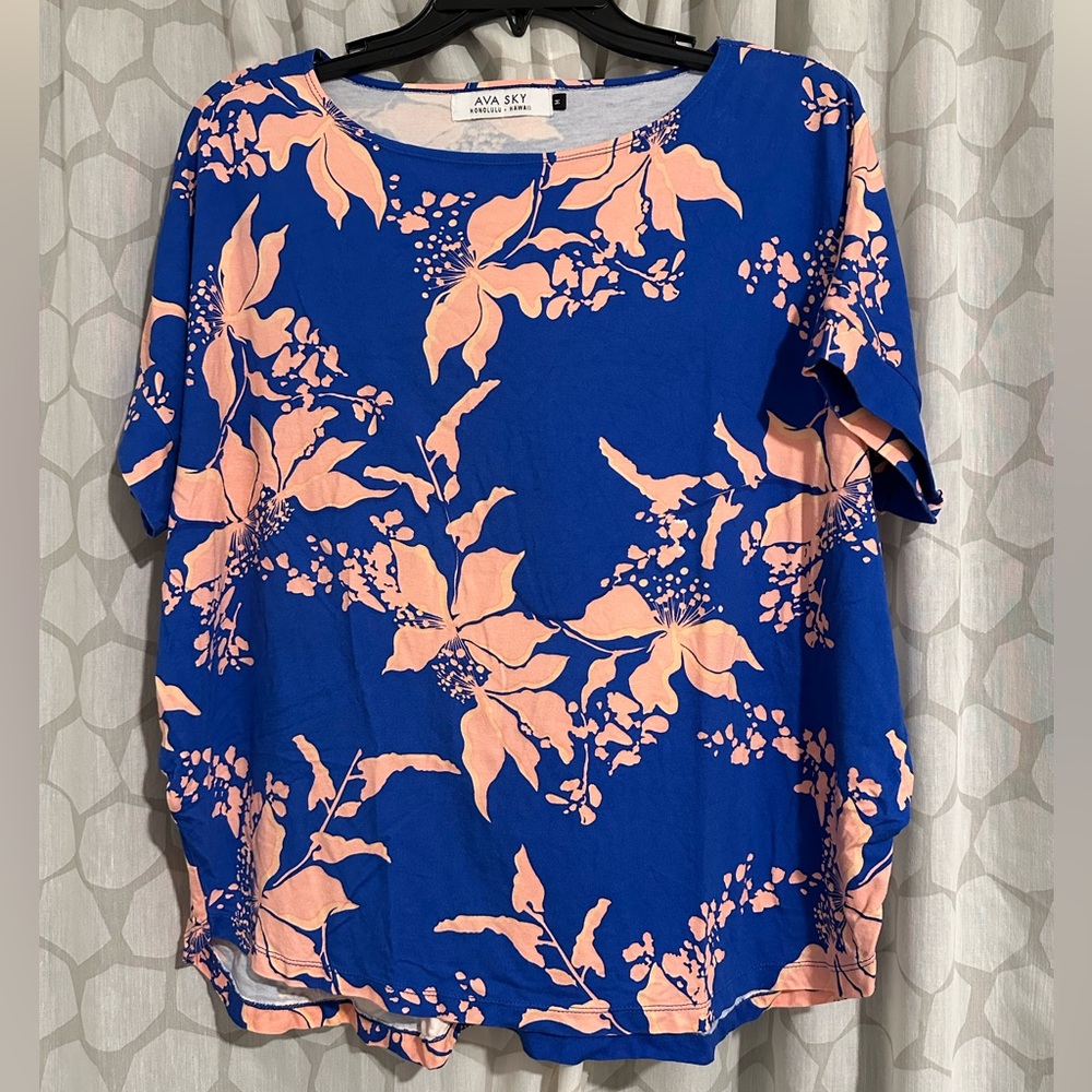 Ava Sky Top